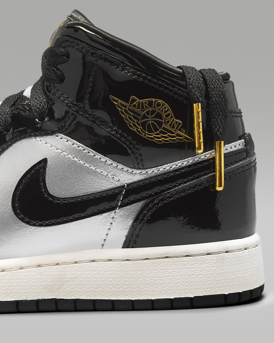 Air Jordan 1 Mid SE Big Kids Shoes